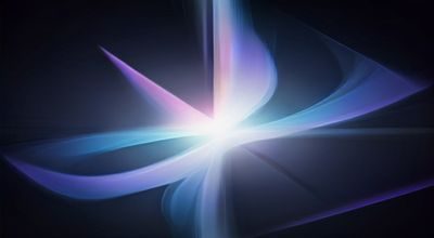 程序员在双屏显示器前编写java se代码，屏幕显示IntelliJ IDEA界面，桌面整洁专业，暖色台灯营造专注氛围